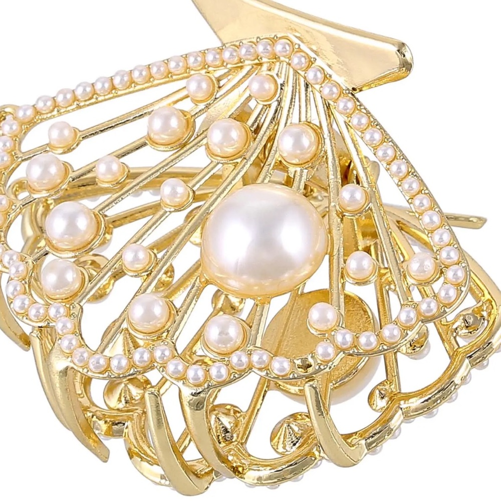 Piper K Gold Sea Shell Hairclip